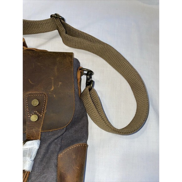 Vaschy Messenger Bag 11x16x4 Shoulder Strp Adjustable Field Training Academy NWT - Picture 7 of 12